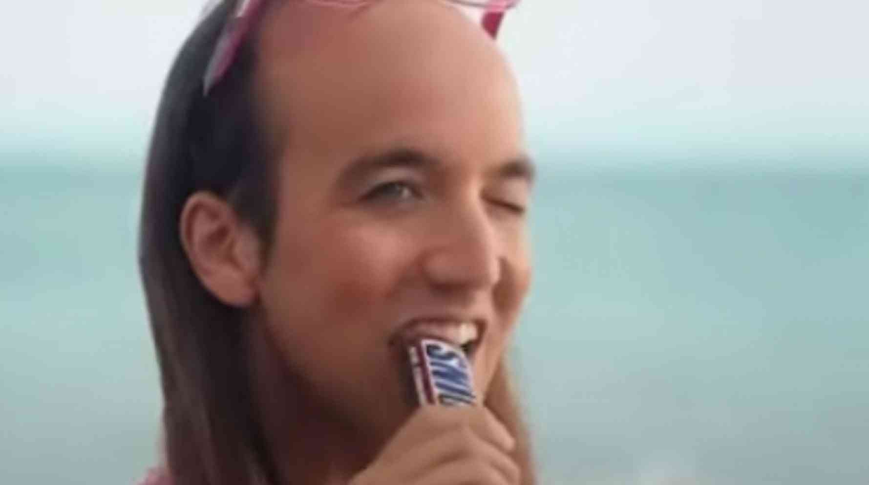 snickers?blur=25