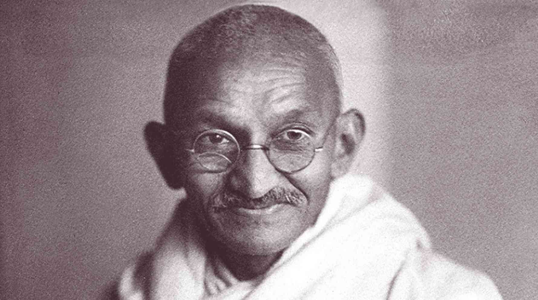 Gandhi?blur=25